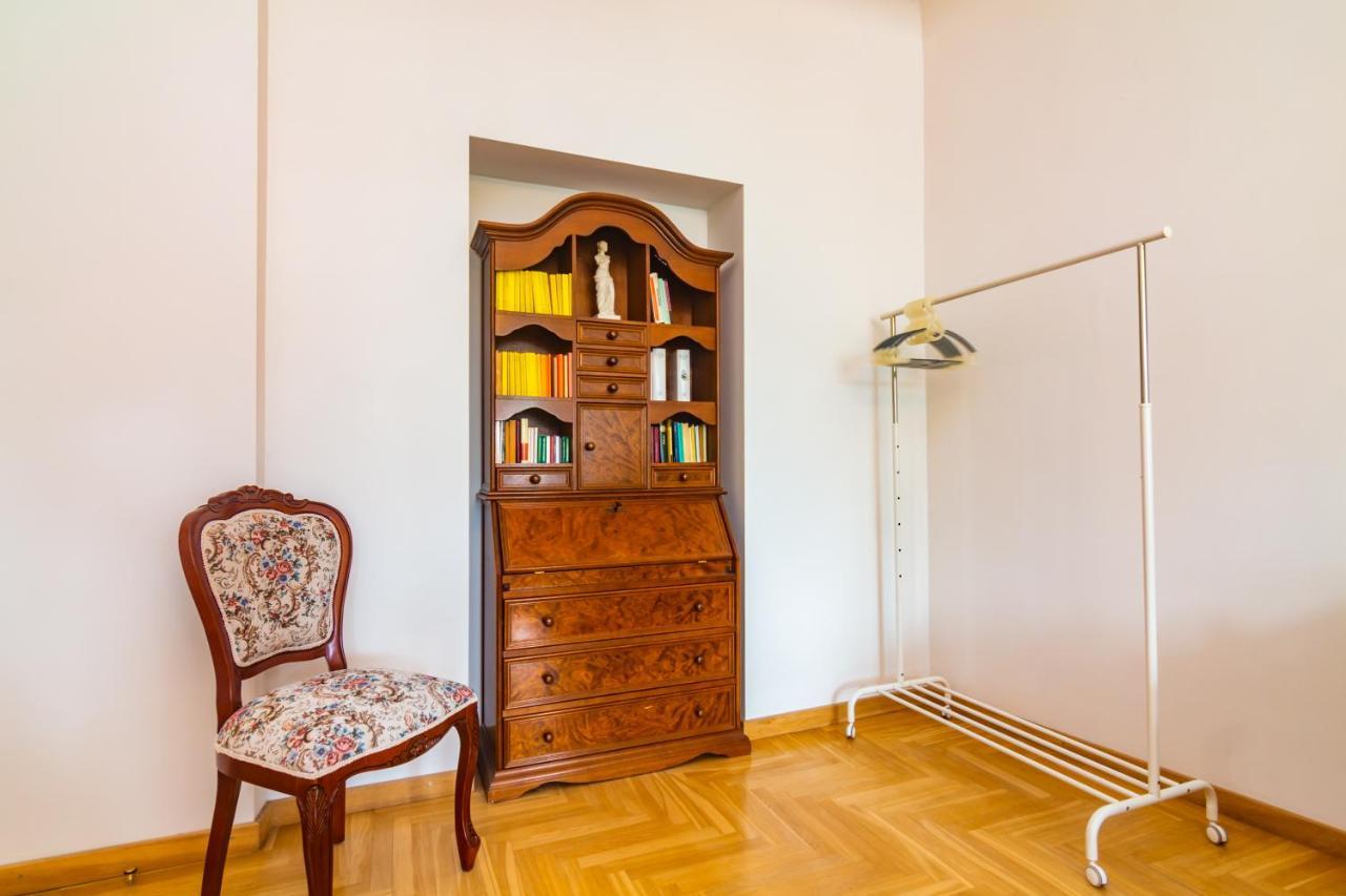 Classic Style Apartment In The Center Of Riga Eksteriør billede