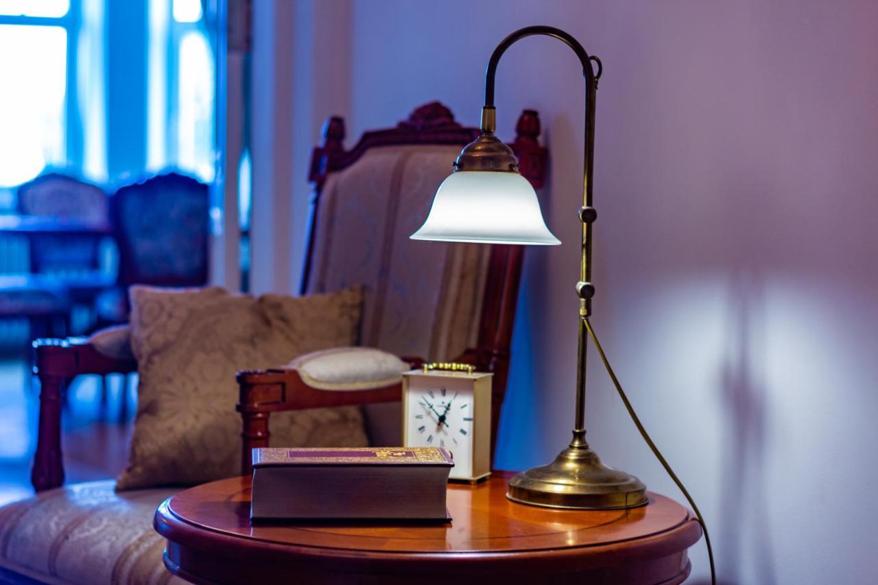 Classic Style Apartment In The Center Of Riga Eksteriør billede
