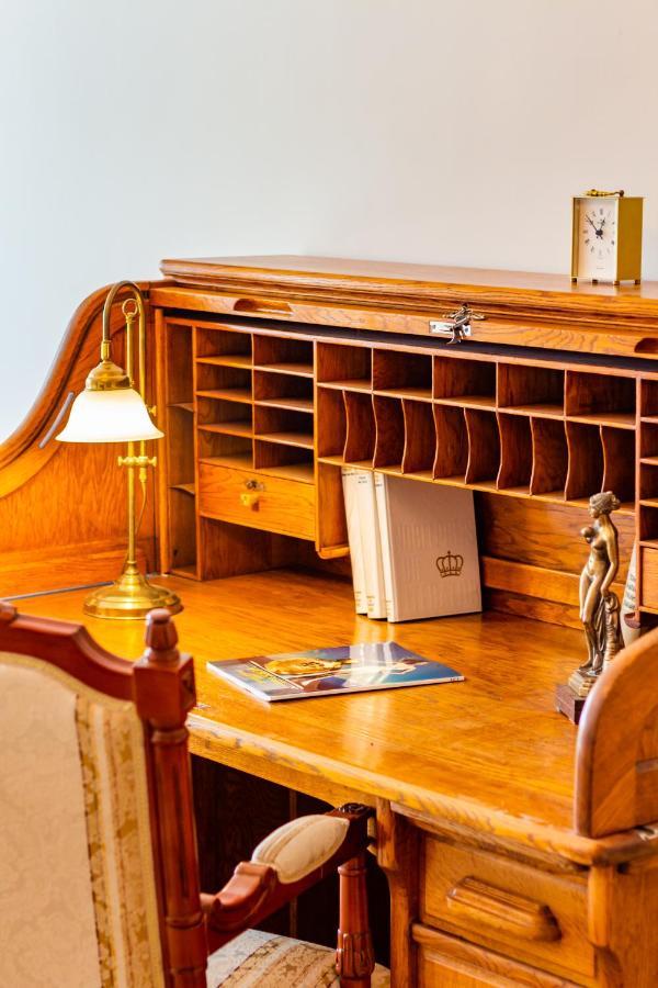 Classic Style Apartment In The Center Of Riga Eksteriør billede
