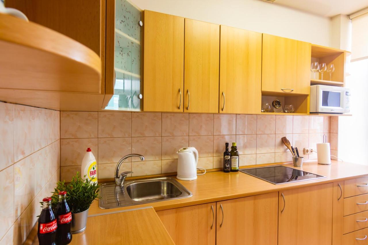 Classic Style Apartment In The Center Of Riga Eksteriør billede